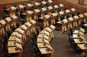 horizontal-shot-desks-inside-scottish-parliament-building_11zon