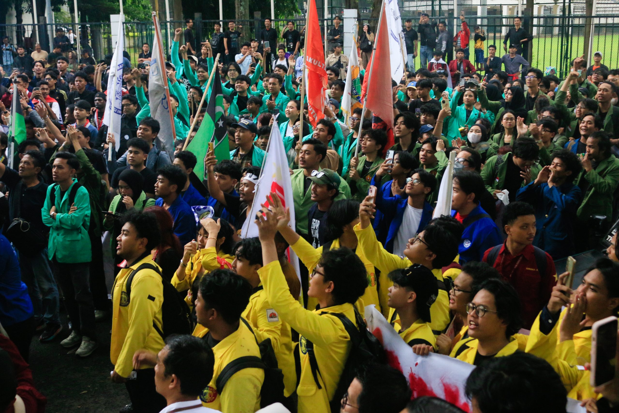 Mahasiswa Tuntut Perbaikan Sistem Pendidikan Pada Aksi Hardiknas 2026